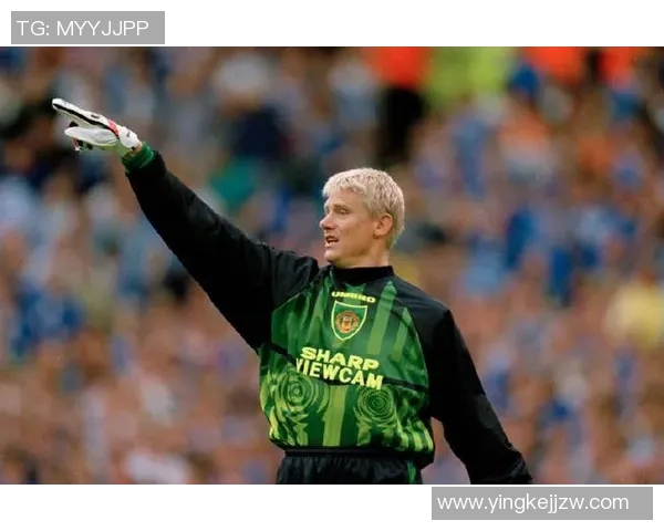 丹麦足球明星高个子球员的传奇故事与成就分析