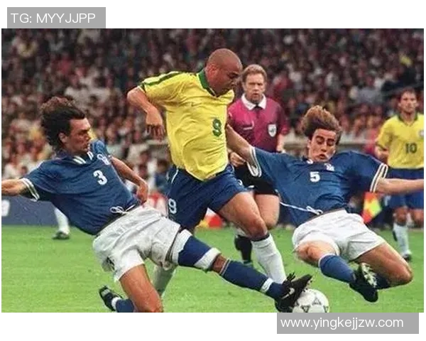 全球足球巨星榜单揭秘前50名球员的辉煌成就与传奇故事