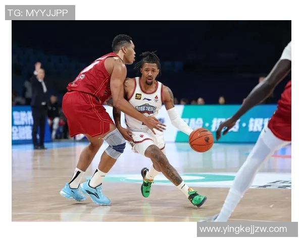 南京篮球队与北京篮球队赛后复盘分析比赛节奏与战术对决