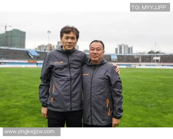 张军足球生涯回顾与展望对话中的成长与挑战