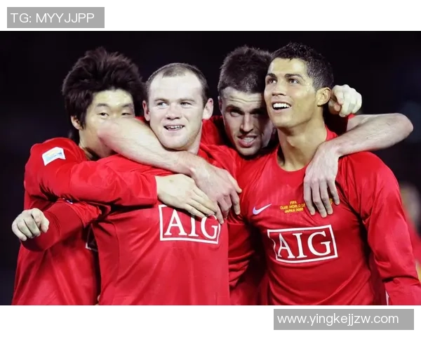 超级英雄与足球明星携手共创传奇赛场对决的精彩瞬间