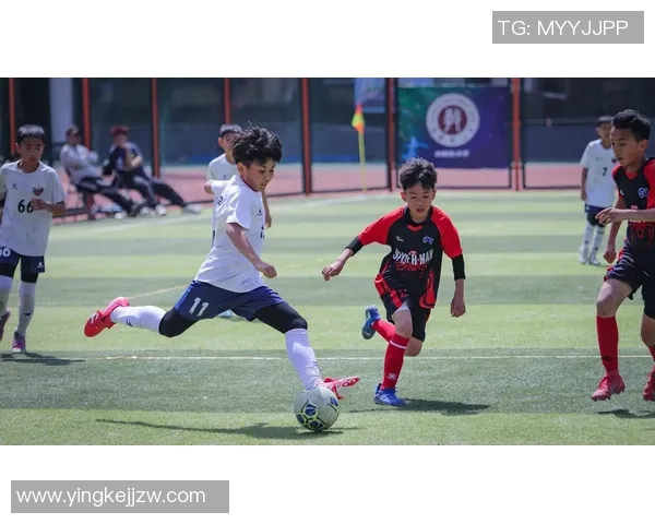 足球明星精彩瞬间全解析动作技巧与风格一网打尽