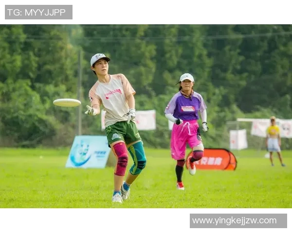 飞盘深度：解密南京飞盘队的边路渗透